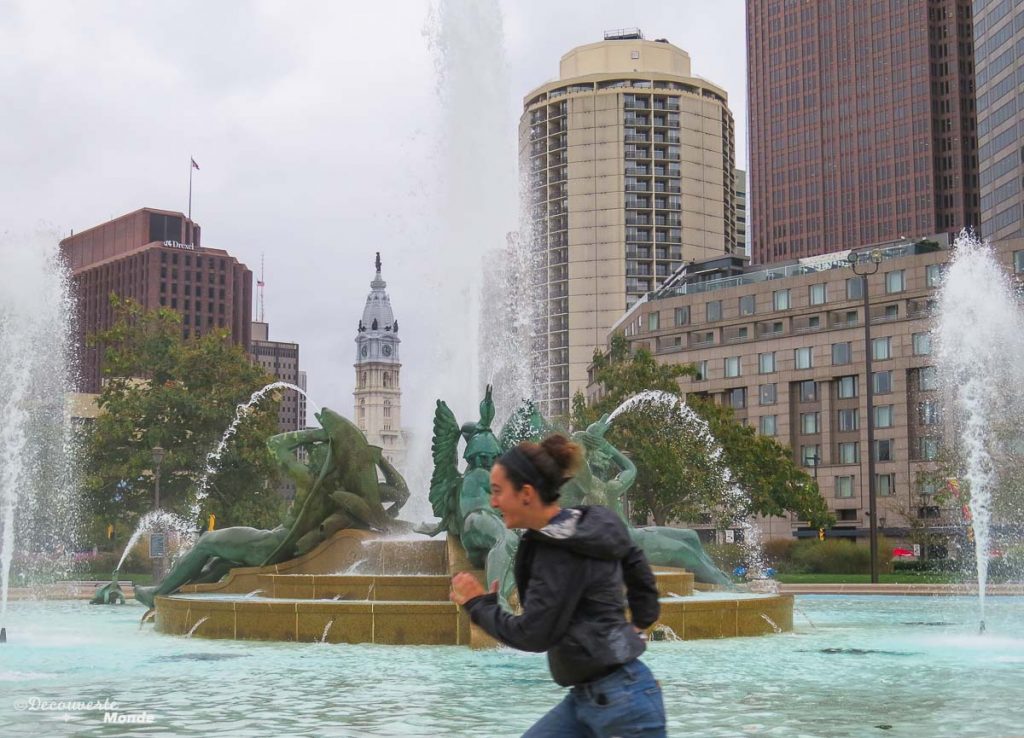 Que faire à Philadelphie et visiter en 10 coups de coeur. Ici la Swann Fountain. Retrouvez l'article ici: https://www.decouvertemonde.com/quoi-faire-a-philadelphie-visiter 