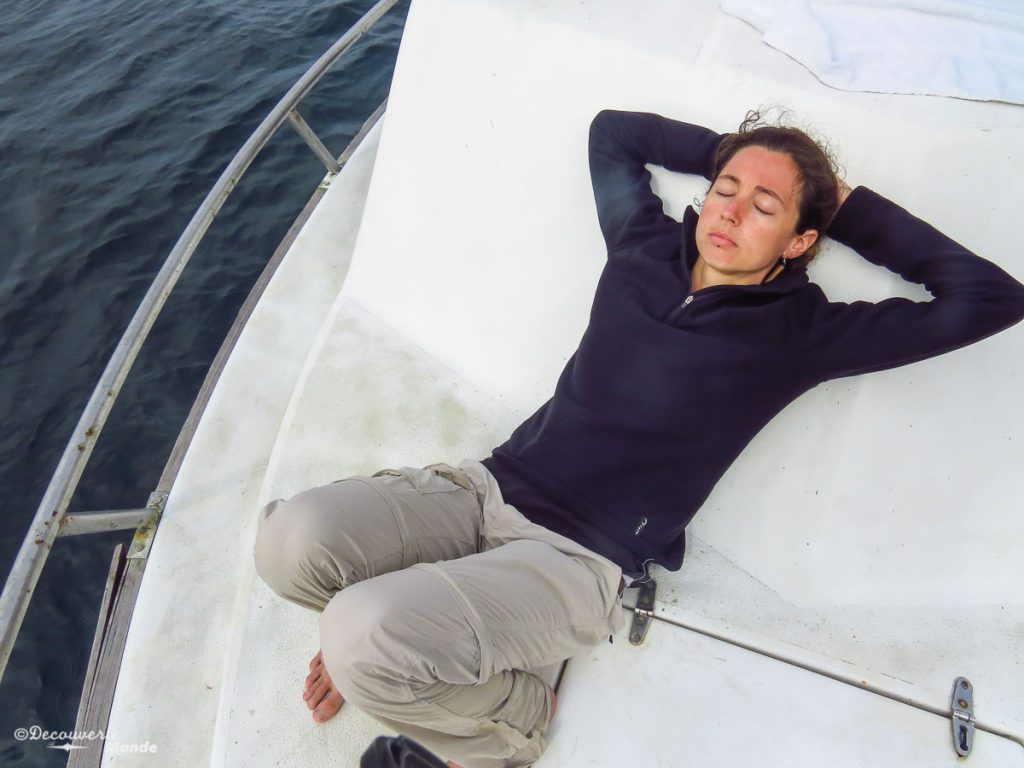 Mes conseils en santé voyage. Sur un bateau en Équateur. Les gravols c'est bien, mais ça fait dormir! Retrouvez l'article ici: https://www.decouvertemonde.com/conseils-en-sante-voyage 