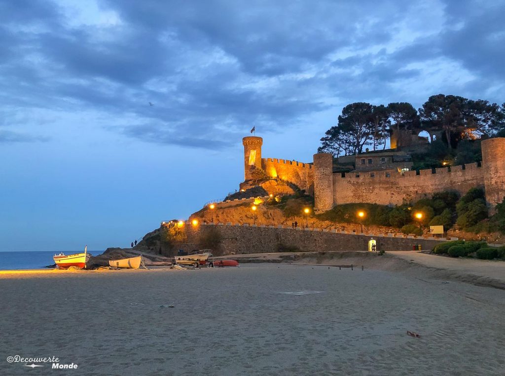Tossa de Mar sur la Costa Brava en Catalogne dans mon article Visiter la Catalogne en Espagne : Que voir et que faire en 8 lieux à visiter #espagne #catalogne #europe #voyage #tossademar #costabrava #plage