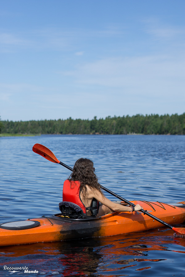 En kayak au Parc Kouchibouguac à Miramichi dans mon article Guide pour visiter Miramichi au NB lors d'un voyage au Nouveau-Brunswick #miramichi #discovermiramichi #nb #explorenb #nouveaubrunswick #voyage #canada #kouchibouguac #parccanada #kayak