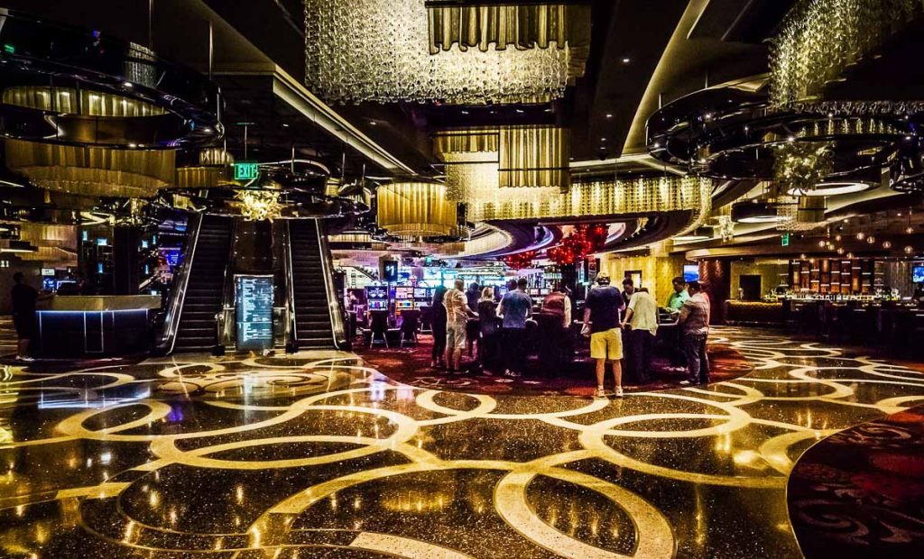 Jouer au casino, l'incontournables de Las Vegas dans mon article Que faire à Las Vegas : Mes incontournables pour visiter un week-end #lasvegas #usa #etatsunis #voyage #amerique #strip #vegas #nevada