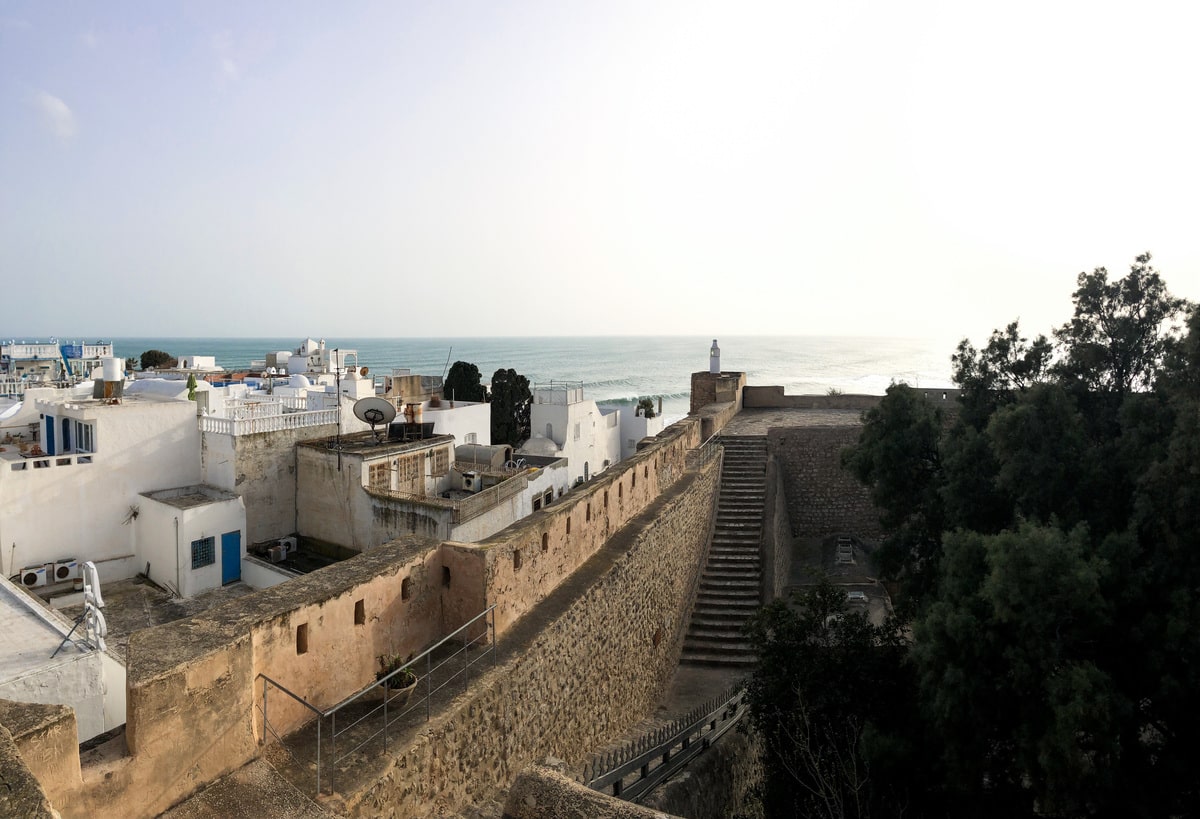 Fort espagnol à Hammamet en Tunisie dans mon article Où aller en Tunisie et quoi faire : mon itinéraire de voyage en 12 lieux à visiter en Tunisie | quoi faire en Tunisie | où aller en Tunisie | voyage en Tunisie | visiter la Tunisie | itinéraire en Tunisie #tunisie #maghreb #afriquedunord #voyage #hammamet