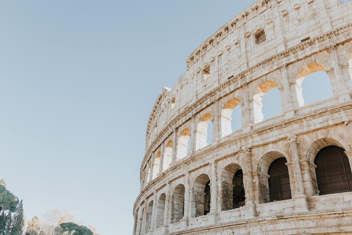 Le Colisée de Rome dans mon article Visiter Rome en 3 jours : que faire à Rome lors d'un week-end en 10 incontournables | que faire à Rome | que voir à Rome | visiter Rome en 3 jours | visiter Rome en Italie | week-end à Rome | incontournables de Rome #rome #italie #europe #voyage #citytrip