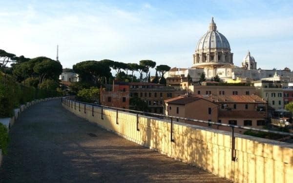 Promenade du Jasmin à Rome dans mon article Visiter Rome en 3 jours : que faire à Rome lors d'un week-end en 10 incontournables | que faire à Rome | que voir à Rome | visiter Rome en 3 jours | visiter Rome en Italie | week-end à Rome | incontournables de Rome #rome #italie #europe #voyage #citytrip
