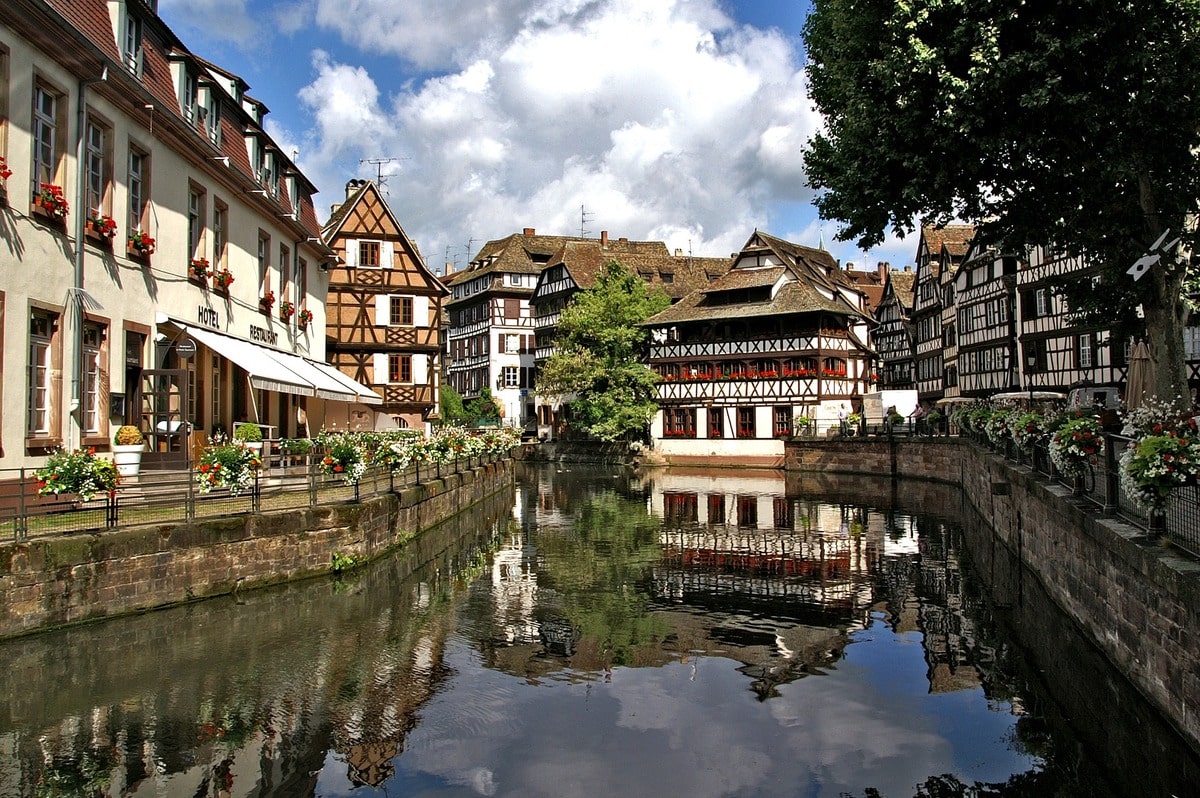 Strasbourg, en France, ville d'Europe à visiter dans notre article 15 villes d'Europe à visiter absolument | villes europe | villes europe à visiter | plus belles villes d'Europe | europe #europe #ville #voyage