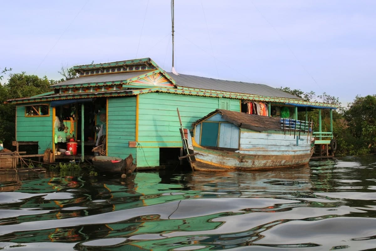 Village flottant près de Battambang dans notre article Visiter le Cambodge en 8 incontournables #cambodge #voyage #asie #asiedusudest #battambang